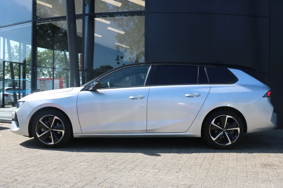 1.2 Turbo Hybrid GS | Navi | Stoel en stuur verw. | Camera | Keyless | PDC V+A | DAB |