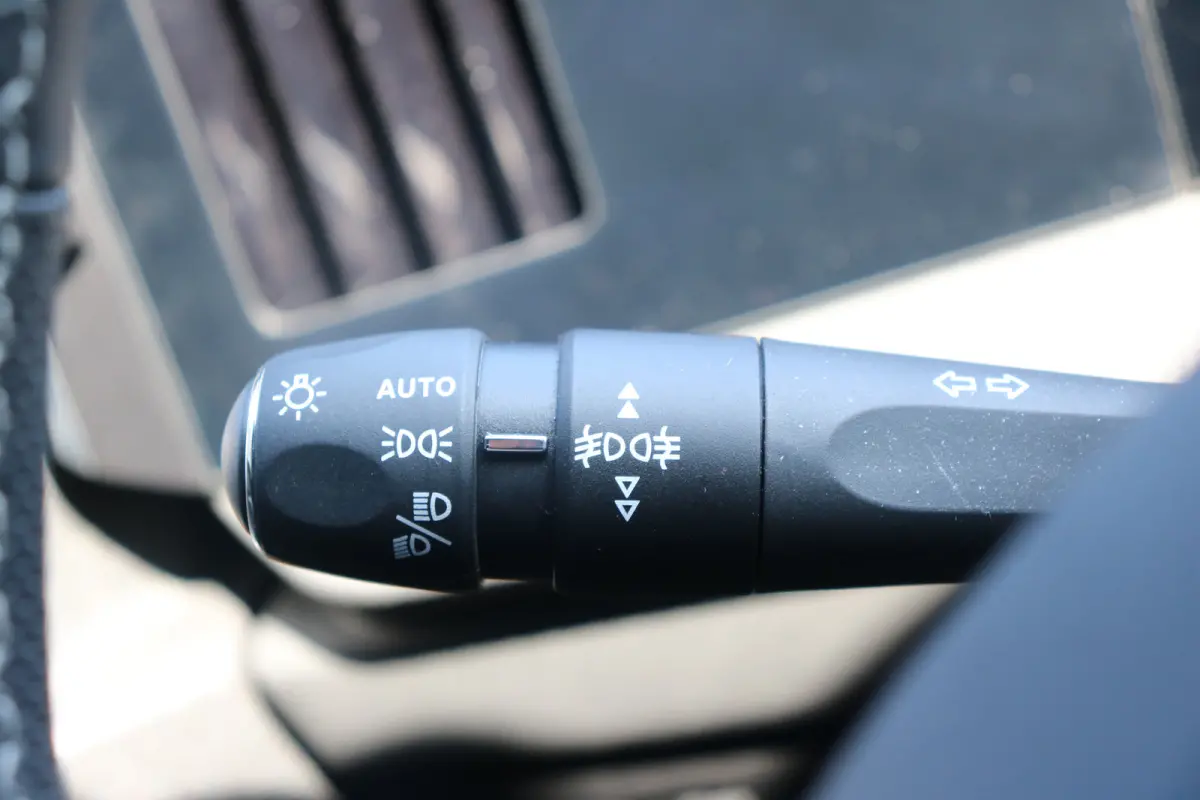 1.2 Turbo Hybrid GS | Navi | Stoel en stuur verw. | Camera | Keyless | PDC V+A | DAB |