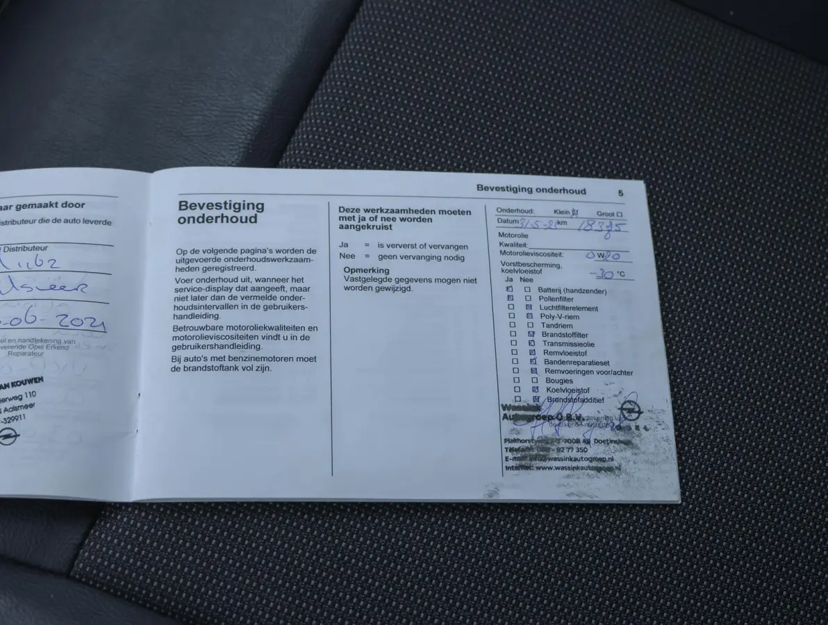 100pk L1 Edition | 1ste eigenaar | Trekhaak | Parkeersensoren | Airco | Schuifdeur | Imperiaal