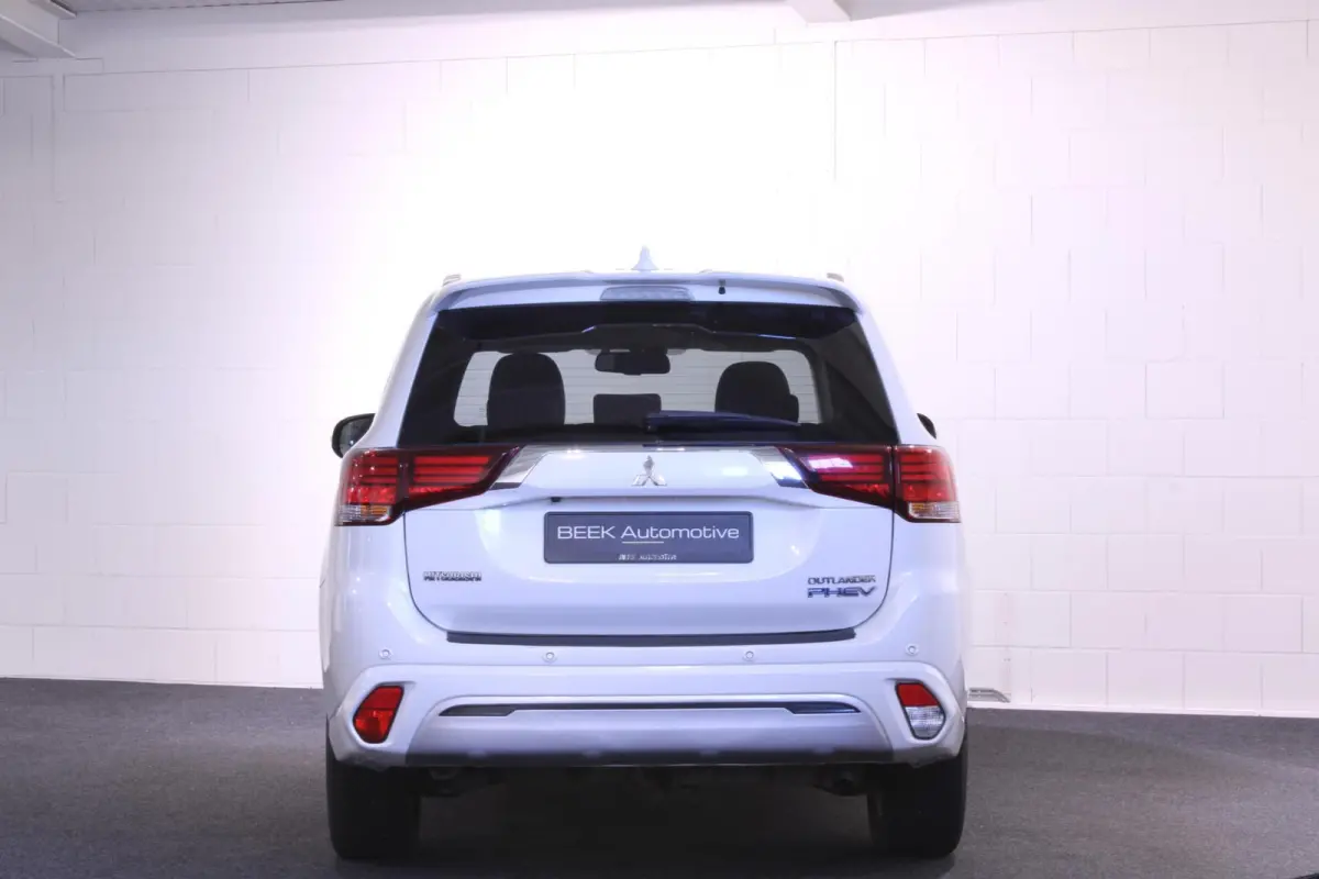 2.4 PHEV Intense | Camera | Leder | Cruise control