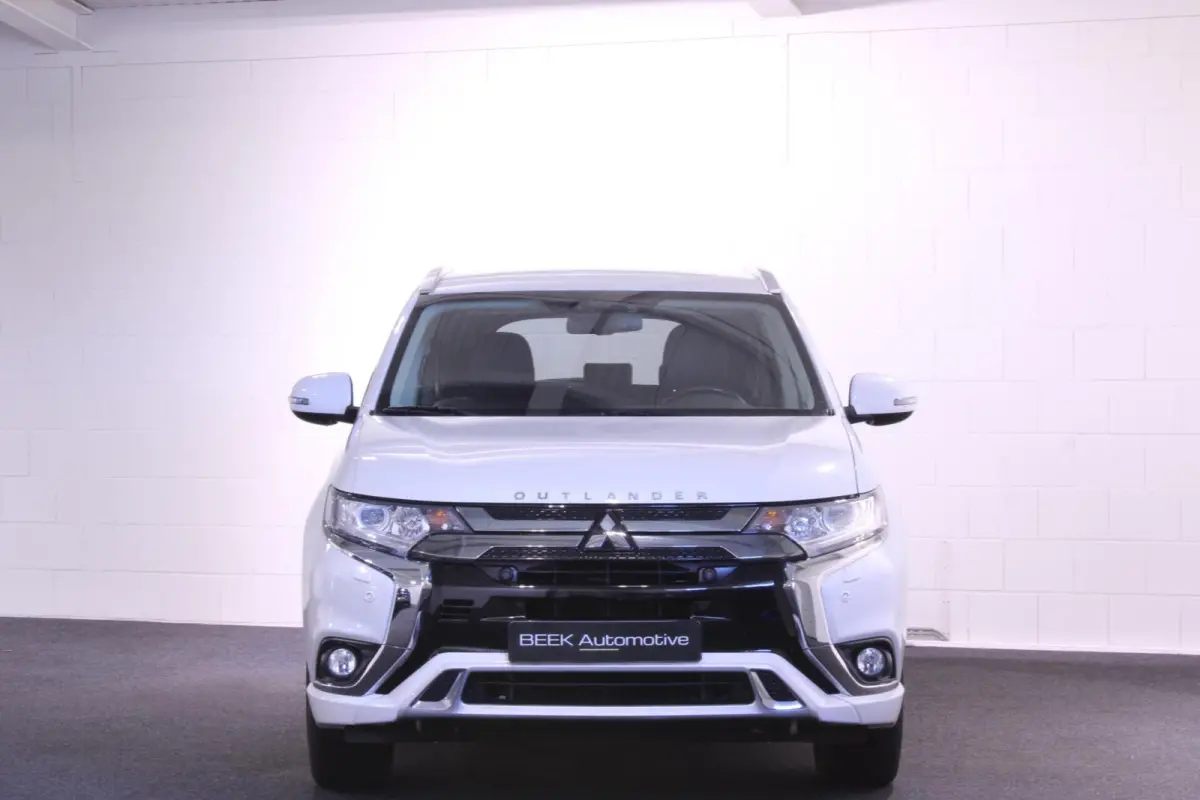 2.4 PHEV Intense | Camera | Leder | Cruise control