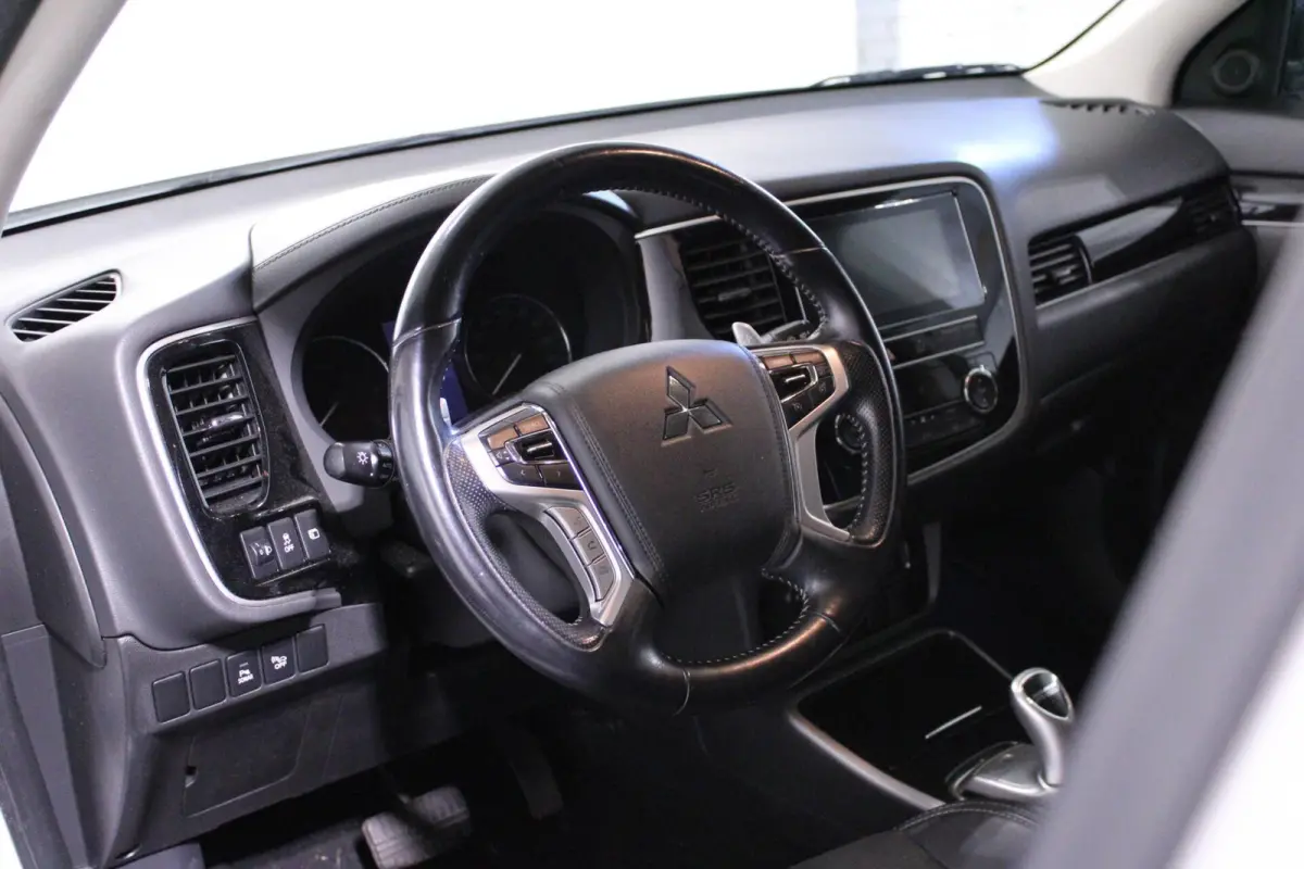 2.4 PHEV Intense | Camera | Leder | Cruise control