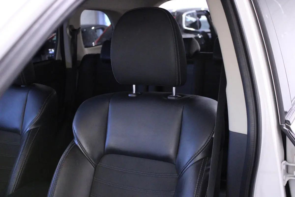 2.4 PHEV Intense | Camera | Leder | Cruise control