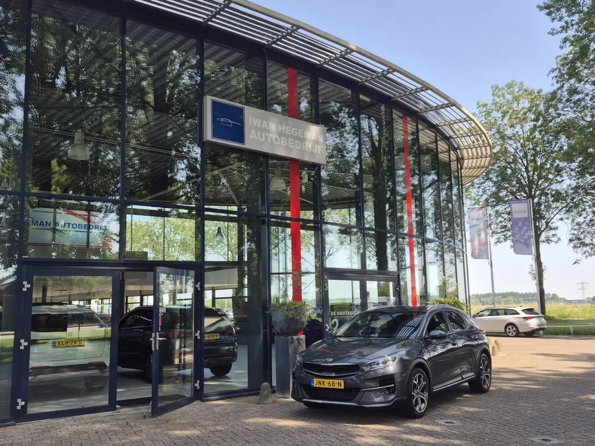 1.4 T-GDi DynamicPlusLine AUTOMAAT | Navigatie | Climate Control | Cruise Control | Parkeersensoren + Camera | Licht metalen velgen