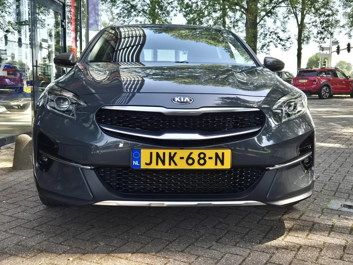 1.4 T-GDi DynamicPlusLine AUTOMAAT | Navigatie | Climate Control | Cruise Control | Parkeersensoren + Camera | Licht metalen velgen