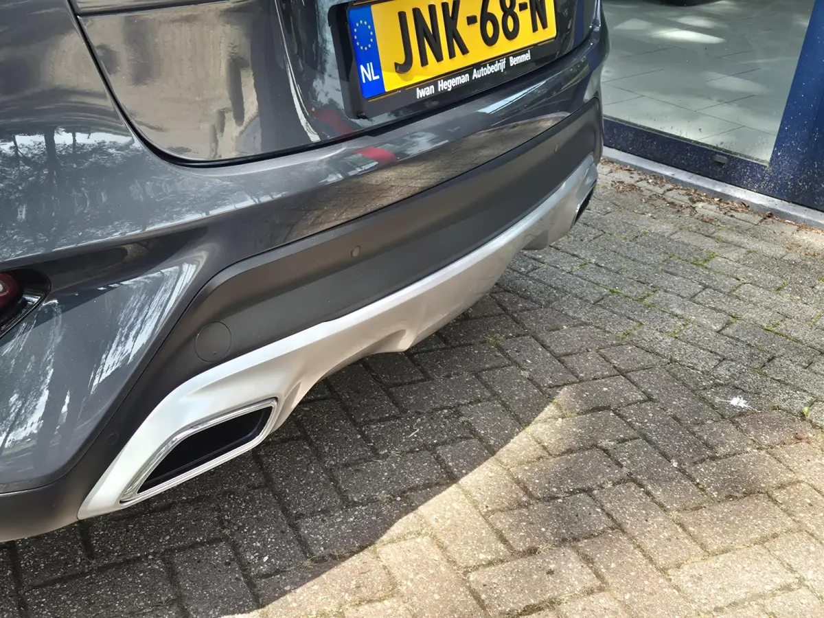 1.4 T-GDi DynamicPlusLine AUTOMAAT | Navigatie | Climate Control | Cruise Control | Parkeersensoren + Camera | Licht metalen velgen