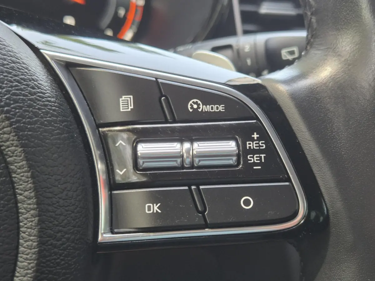 1.4 T-GDi DynamicPlusLine AUTOMAAT | Navigatie | Climate Control | Cruise Control | Parkeersensoren + Camera | Licht metalen velgen