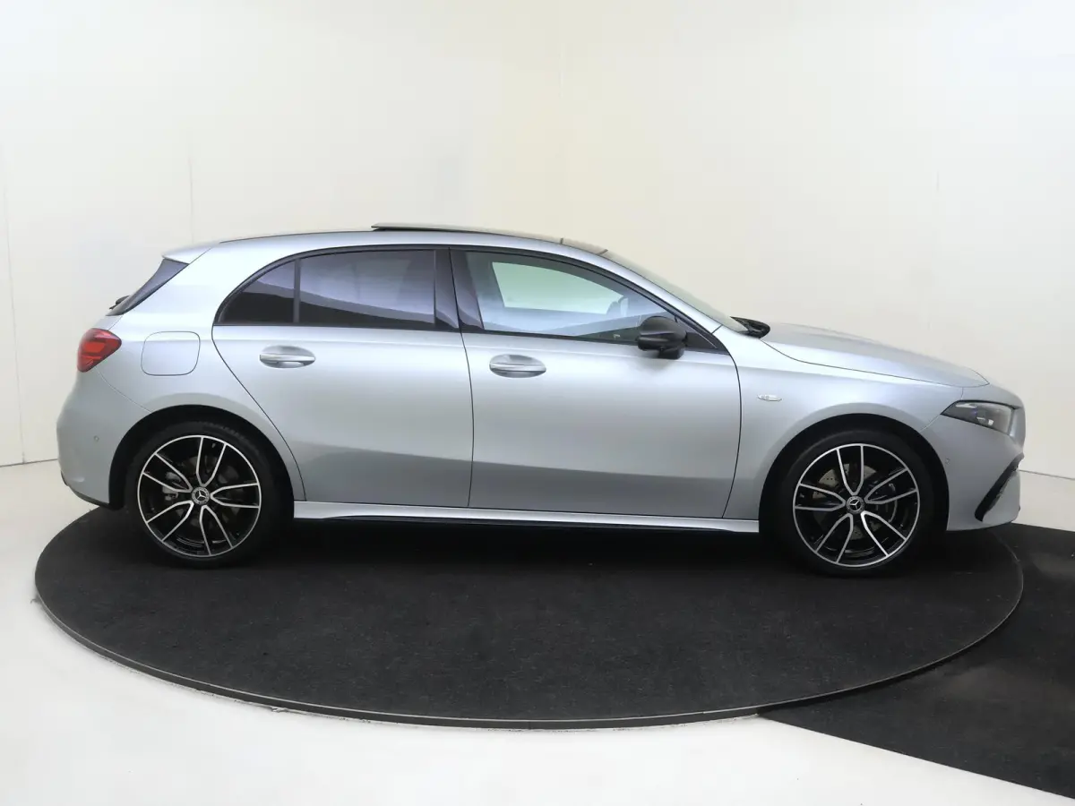 250 e Business Solution AMG / Panorama-dak / Night-Pakket / Memory-Stoelen / 360Graden-Camera / Headup-Display /