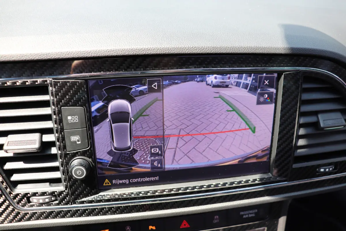 2.0 TSI CUPRA DSG Automaat Panoramadak, volledig digitaal instrumentenpaneel.