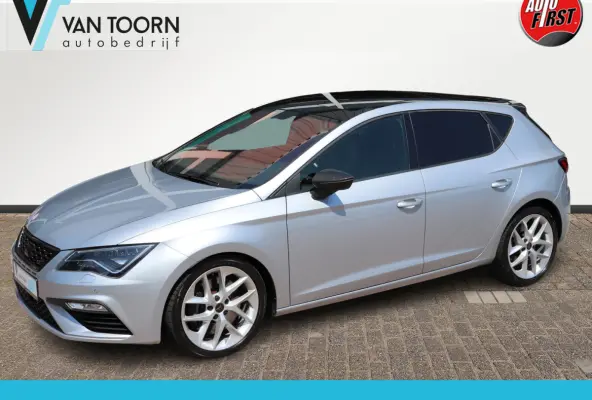 2.0 TSI CUPRA DSG Automaat Panoramadak, volledig digitaal instrumentenpaneel.