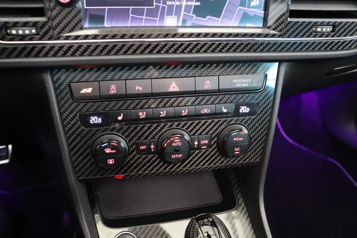 2.0 TSI CUPRA DSG Automaat Panoramadak, volledig digitaal instrumentenpaneel.