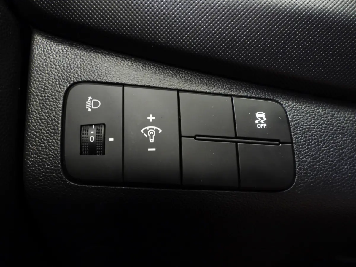 1.0i Comfort Smart Pack NAVI/AIRCO/CRUISE/PDC!