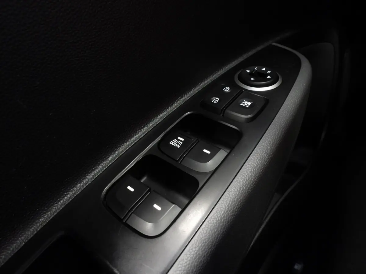 1.0i Comfort Smart Pack NAVI/AIRCO/CRUISE/PDC!