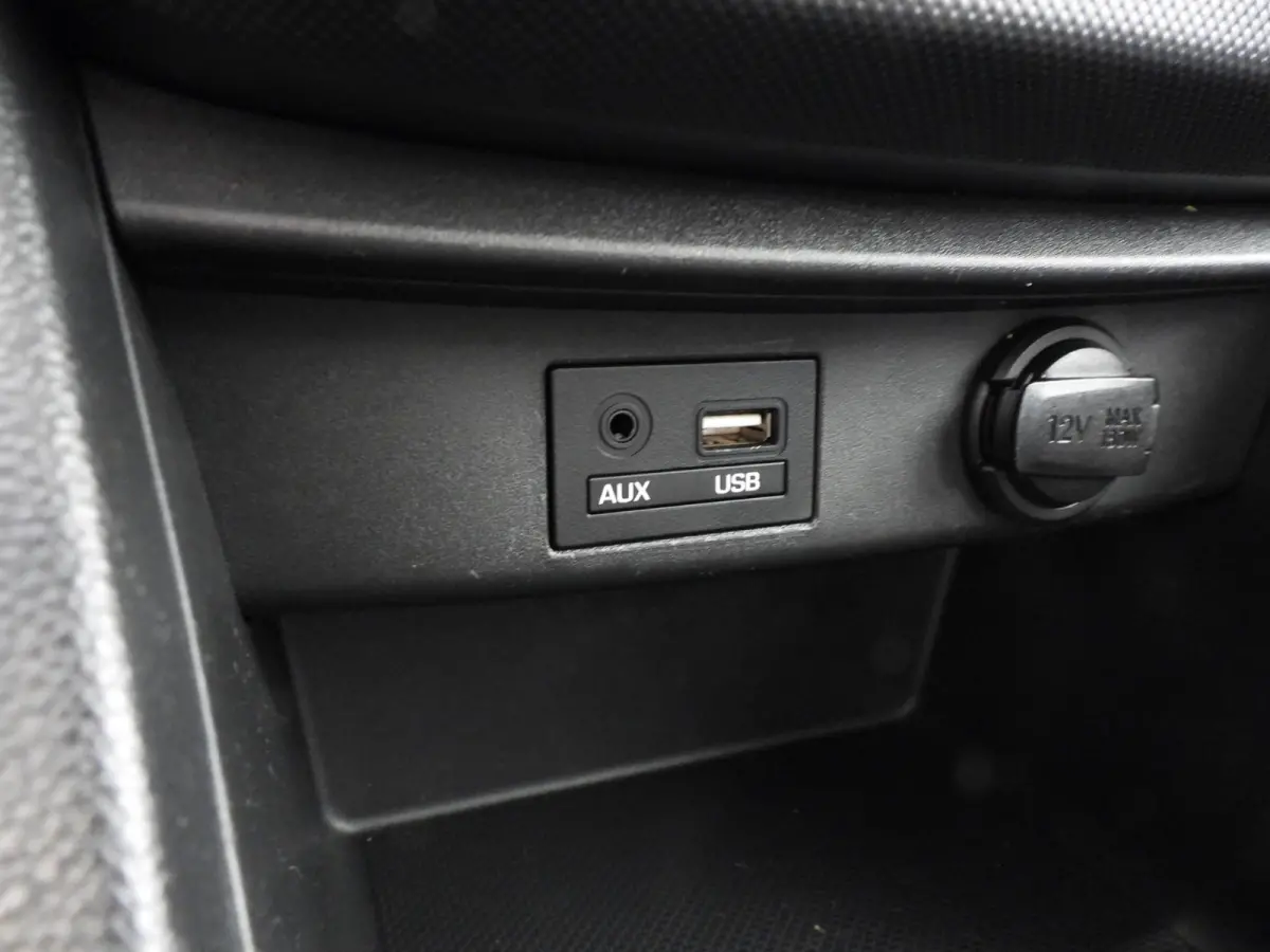 1.0i Comfort Smart Pack NAVI/AIRCO/CRUISE/PDC!