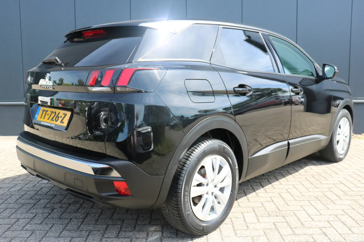 1.6 BlueHDi Lease Executive | Camera | Navi | Cruise control | All season banden | LED |