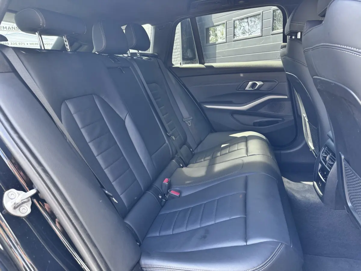 330e Business Edition Plus Dealer OH | Leder | Memory | Carplay | €22.900,- incl. BTW
