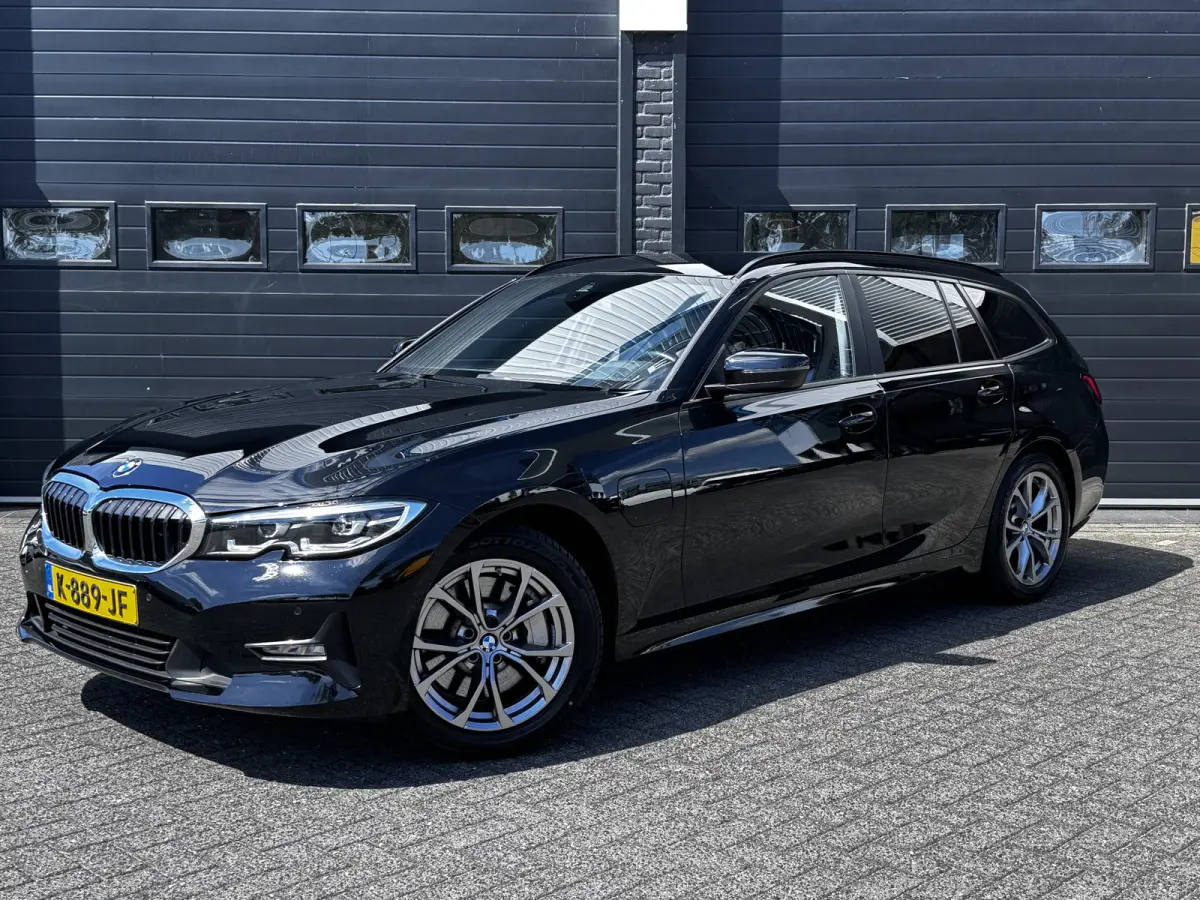 330e Business Edition Plus Dealer OH | Leder | Memory | Carplay | €22.900,- incl. BTW