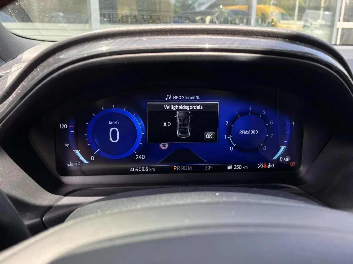 1.0 EcoBoost ST-Line 125PK Automaat Winterpack Adaptieve Cruise Camera Blind-Spot Parkeersensoren Climate Privacy Glass Full-LED *Sportief*