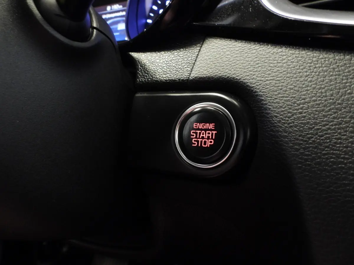 1.6 GDi PHEV Plug-In DynamicLine NAVI/CAMERA/LED/16"LMV!