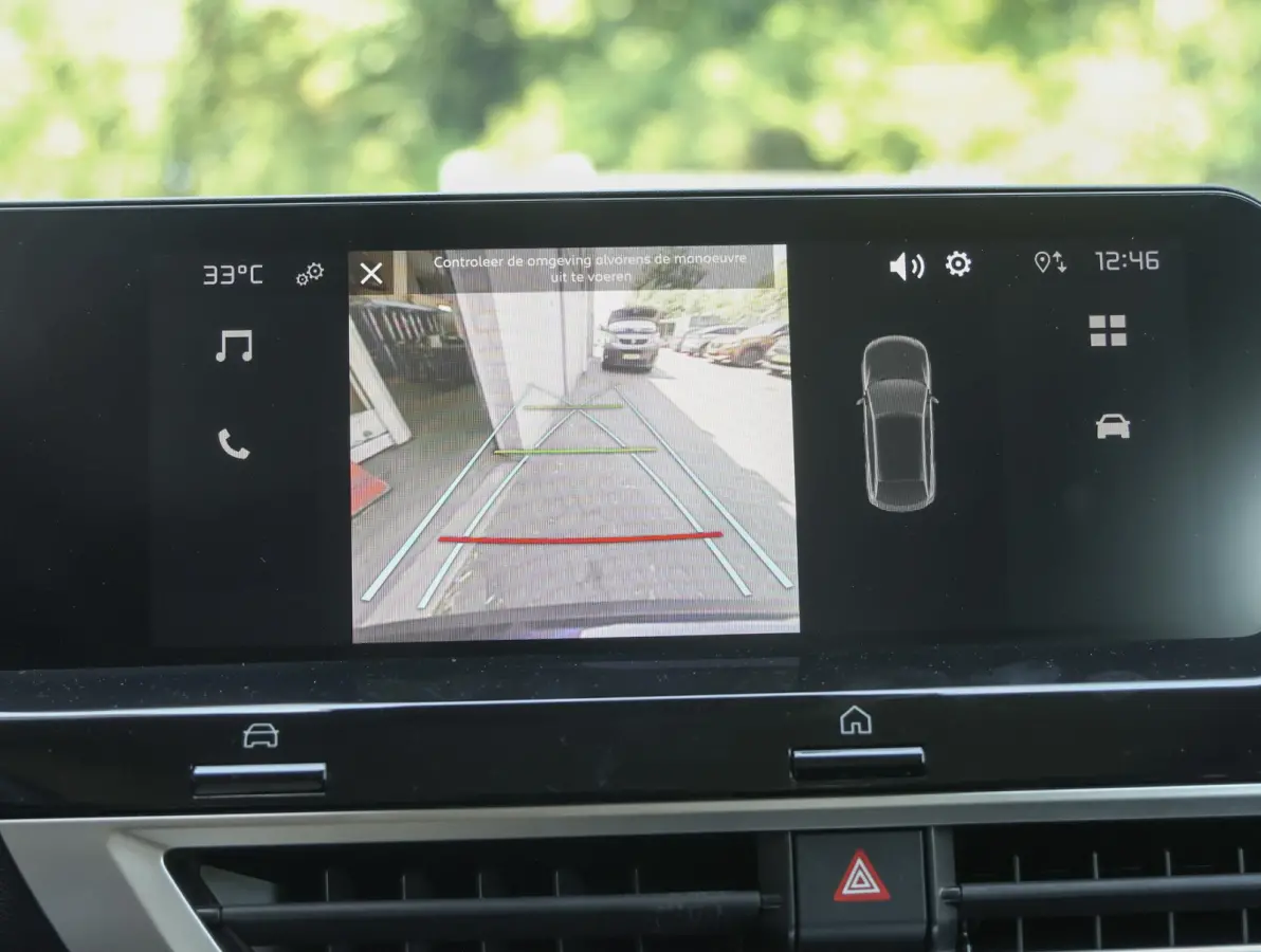 1.2 Hybrid 136 Plus | Camera achterzijde | Climate control | Navigatie | Apple en Android auto