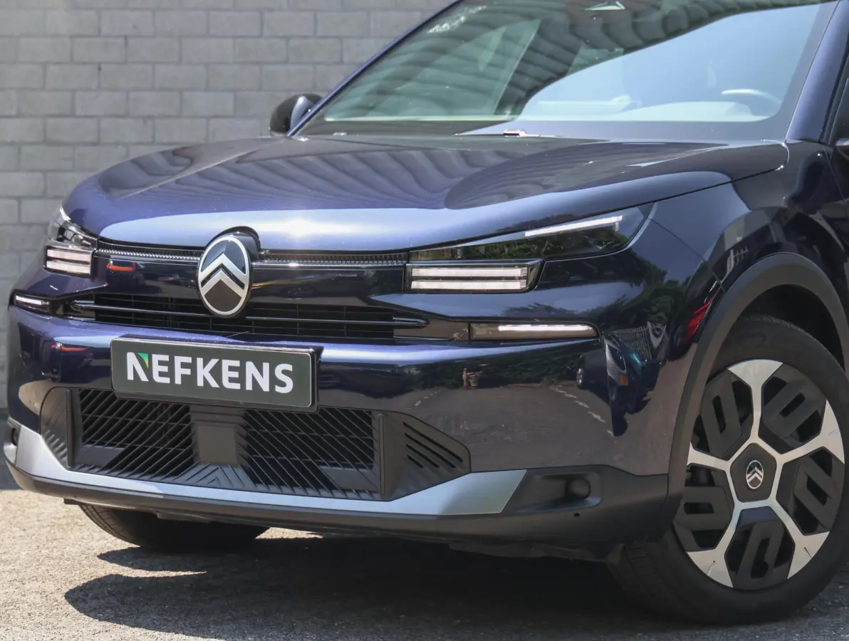 1.2 Hybrid 136 Plus | Camera achterzijde | Climate control | Navigatie | Apple en Android auto