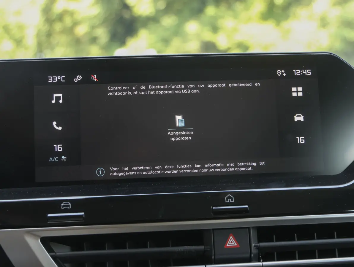 1.2 Hybrid 136 Plus | Camera achterzijde | Climate control | Navigatie | Apple en Android auto