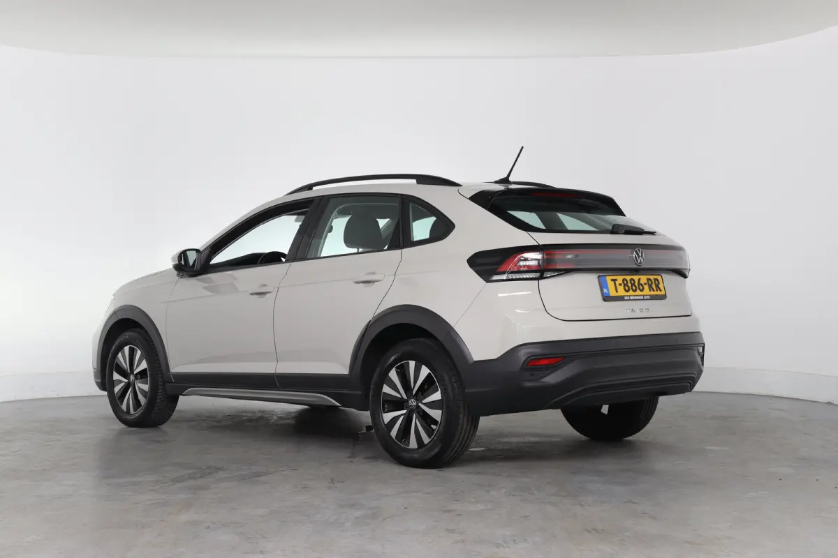 1.0 TSI Life Automaat | Camera | Stoelverwarming | Parkeersensoren Voor & Achter | Apple Carplay & Android Auto | Climate Controle |