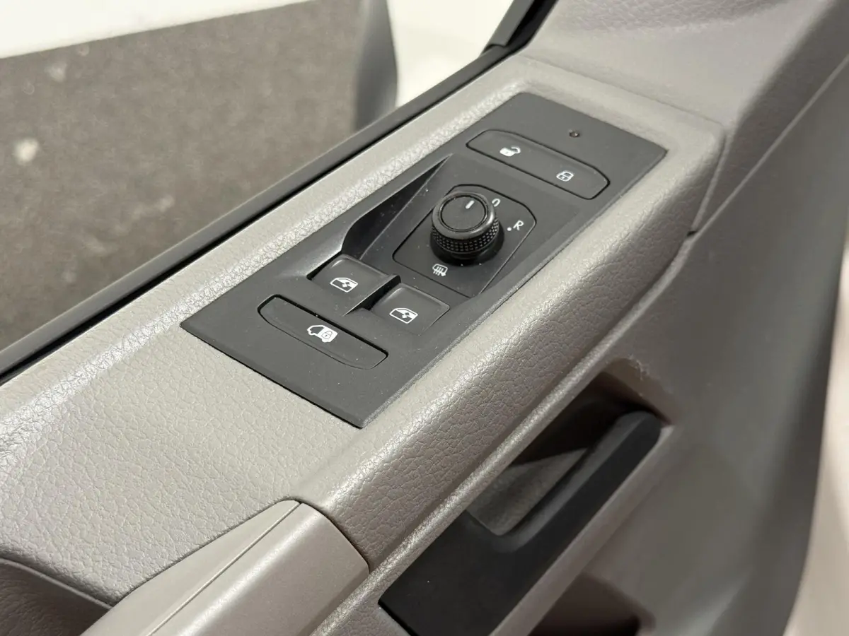 2.0 TDI L1H1 150 pk DSG Comfortline Automaat Airco Apple Carplay/Android Auto Adaptive Cruise Control Parkeersensoren