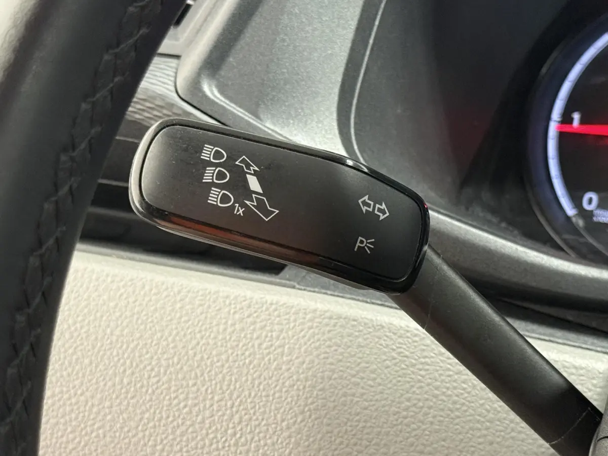 2.0 TDI L1H1 150 pk DSG Comfortline Automaat Airco Apple Carplay/Android Auto Adaptive Cruise Control Parkeersensoren