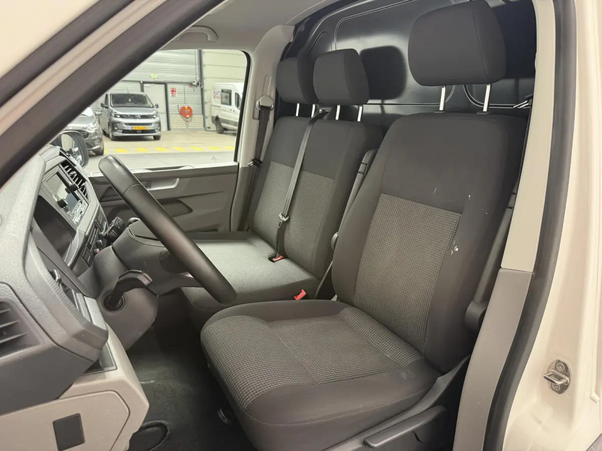 2.0 TDI L1H1 150 pk DSG Comfortline Automaat Airco Apple Carplay/Android Auto Adaptive Cruise Control Parkeersensoren