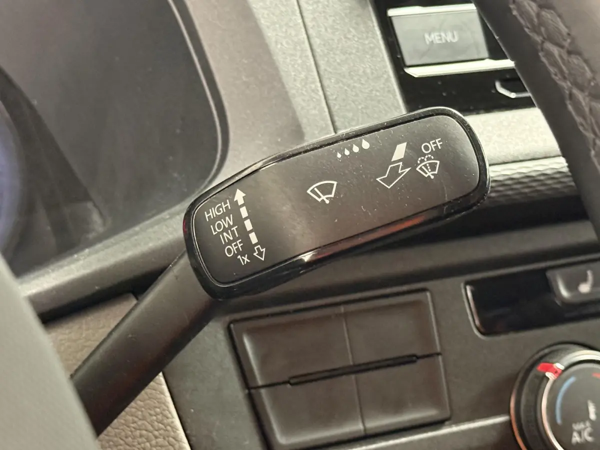 2.0 TDI L1H1 150 pk DSG Comfortline Automaat Airco Apple Carplay/Android Auto Adaptive Cruise Control Parkeersensoren