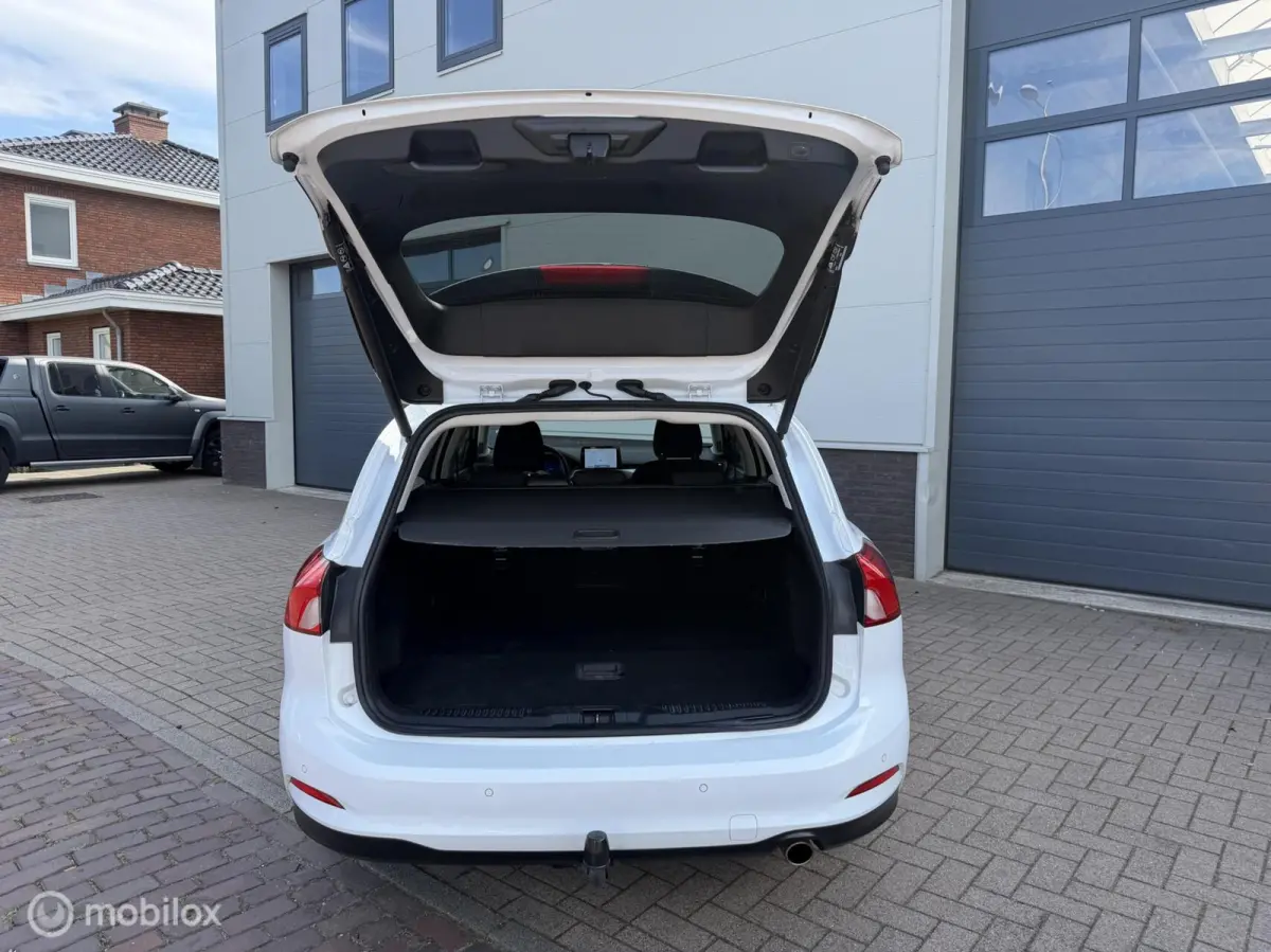 1.0 EcoBoost Titanium X Business