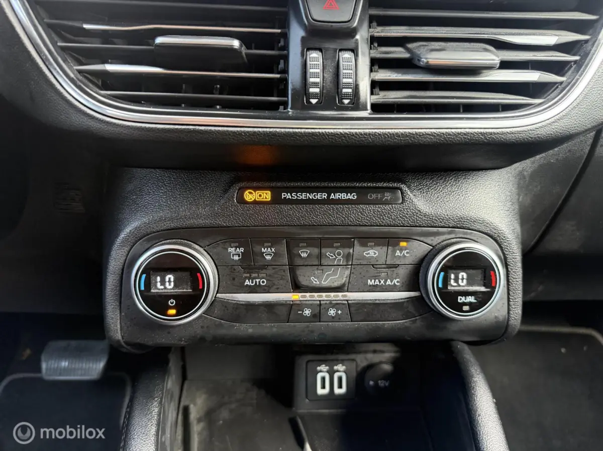 1.0 EcoBoost Titanium X Business