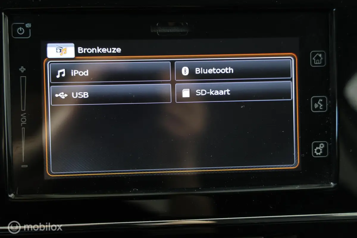 1.0 Boosterjet Stijl - Stoelverwarming - Camera - Bluetooth