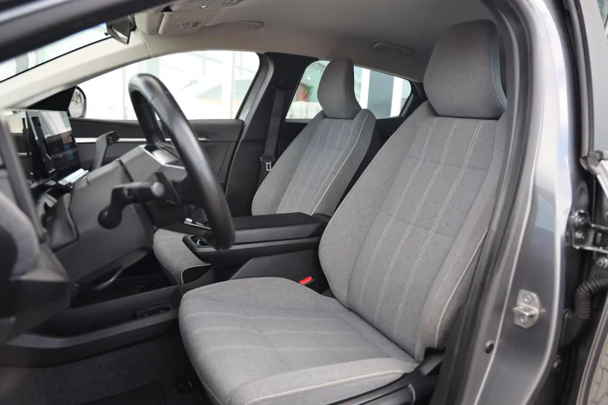 EV40 Boost Charge Equilibre|Camera|Stoel/Stuurverwarming|Cruise control|