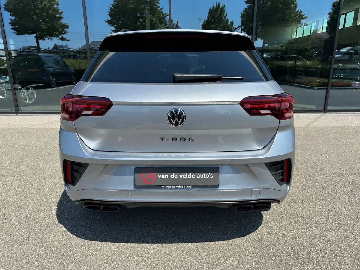 1.5 TSI 150pk DSG R-Line | Black Style | Camera | Keyless | Elek. Achterklep | Dode hoek | Rijklaar incl. 1 jaar Bovag garantie