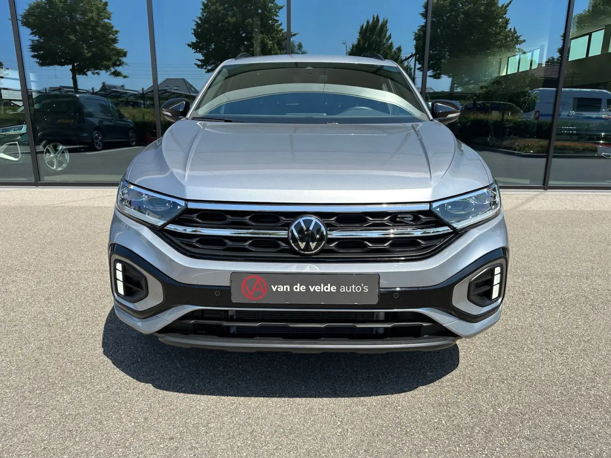 1.5 TSI 150pk DSG R-Line | Black Style | Camera | Keyless | Elek. Achterklep | Dode hoek | Rijklaar incl. 1 jaar Bovag garantie