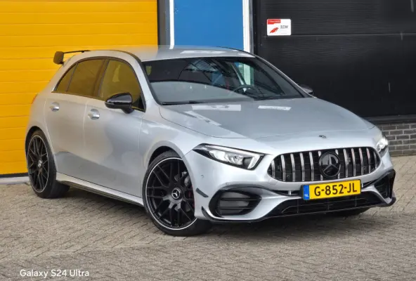 180 AMG Line / Dig Cockpit / Navi / Camera / Rode Gordels / 20 Inch / Led / Pdc / Mooie Staat