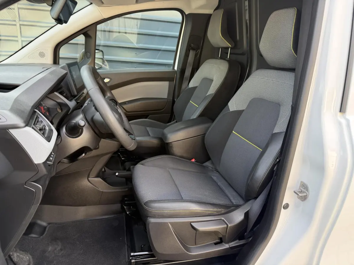 bestel 1.3 TCe Luxe Automaat Benz. Camera Apple Carplay