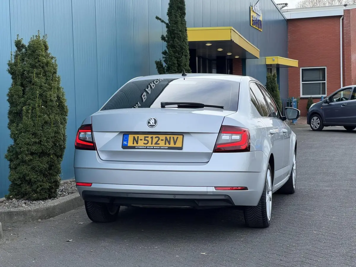 1.0 TSI Greentech Ambition Business CARPLAY/ANDROID | STOELVERW | CRUISE | NAV | PDC | DAB