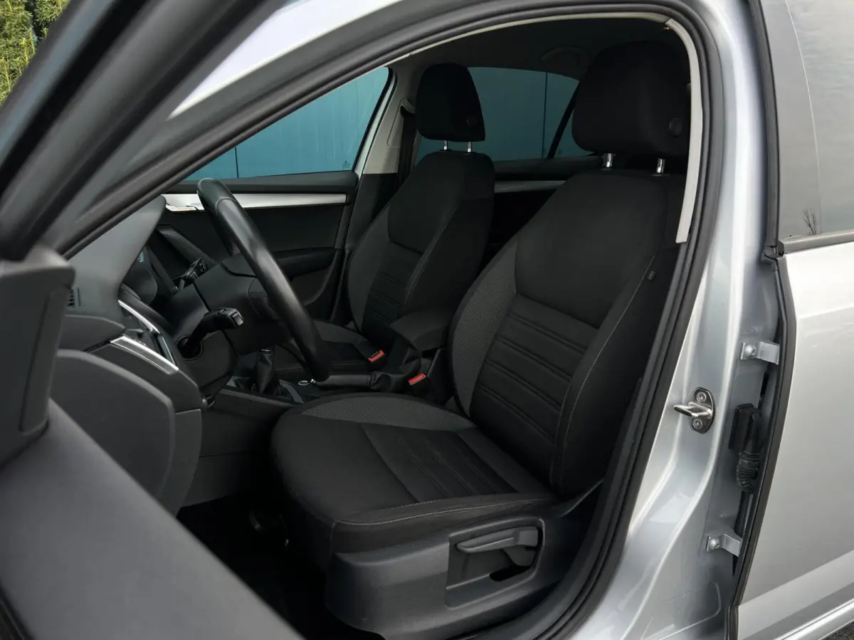 1.0 TSI Greentech Ambition Business CARPLAY/ANDROID | STOELVERW | CRUISE | NAV | PDC | DAB