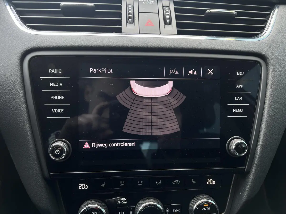 1.0 TSI Greentech Ambition Business CARPLAY/ANDROID | STOELVERW | CRUISE | NAV | PDC | DAB
