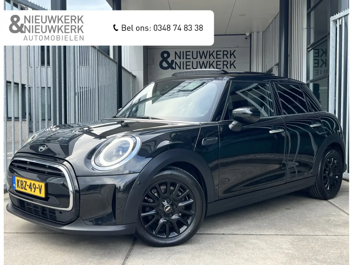 1.5 Cooper Classic | SCHUIF/KANTELDAK | HEAD-UP DISPLAY | HARMAN/KARDON | CAMERA | CARPLAY/ANDROID | NAVI | STOELVERWARMING | PDC V+A | LMV | KEYLESS | CRUISE CONTROL | CLIMATE CONTROL | LED