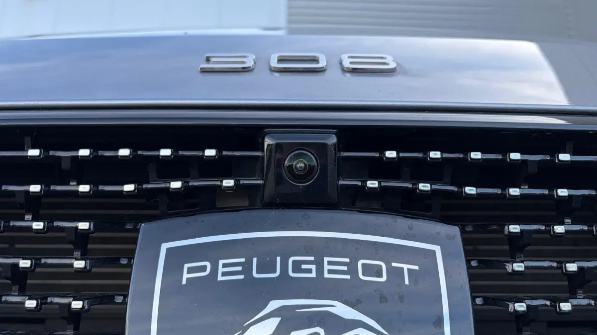 1.6 HYBRID 180PK GT PACK AUTOMAAT / NAVI / LEDER / CLIMA / PDC / 18" LMV / CAMERA / KEYLESS / FULL-LED / WINTERPAKKET / PANO. DAK / BLUETOOTH / ADAPT. CRUISECONTROL / 1E EIGENAAR / FULL OPTI