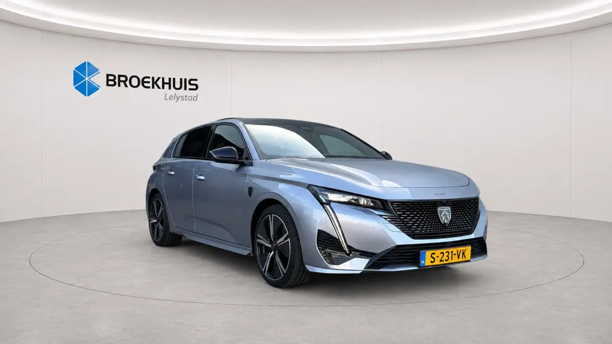 1.6 HYBRID 180PK GT PACK AUTOMAAT / NAVI / LEDER / CLIMA / PDC / 18" LMV / CAMERA / KEYLESS / FULL-LED / WINTERPAKKET / PANO. DAK / BLUETOOTH / ADAPT. CRUISECONTROL / 1E EIGENAAR / FULL OPTI