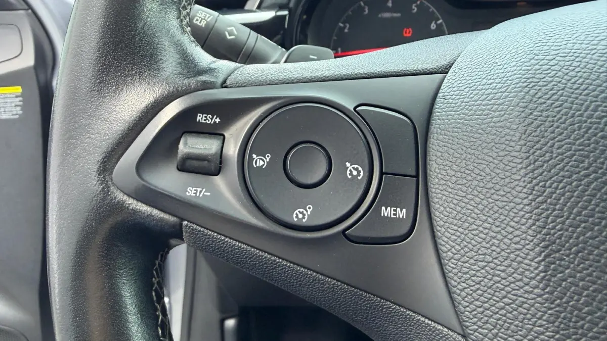 1.2 TURBO 100PK 5-DRS ELEGANCE GS-LINE AUTOMAAT / NAVI / AIRCO / CLIMA / LED / PDC / 17" LMV / UNIEK / BLUETOOTH / 1E EIGENAAR !!
