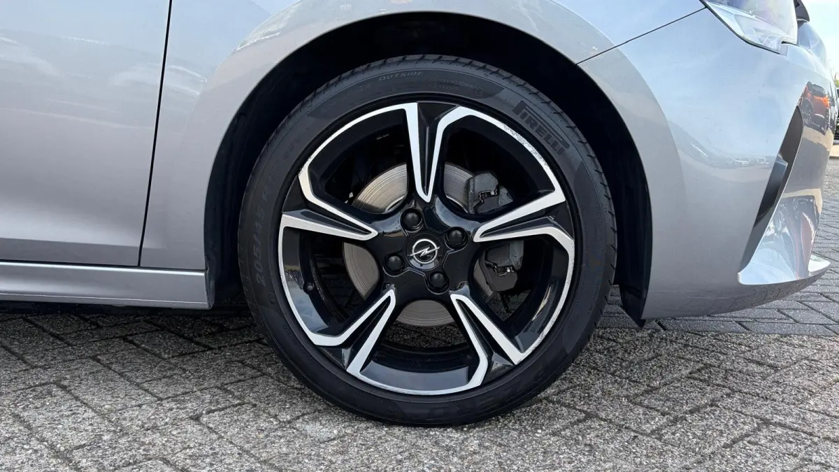 1.2 TURBO 100PK 5-DRS ELEGANCE GS-LINE AUTOMAAT / NAVI / AIRCO / CLIMA / LED / PDC / 17" LMV / UNIEK / BLUETOOTH / 1E EIGENAAR !!