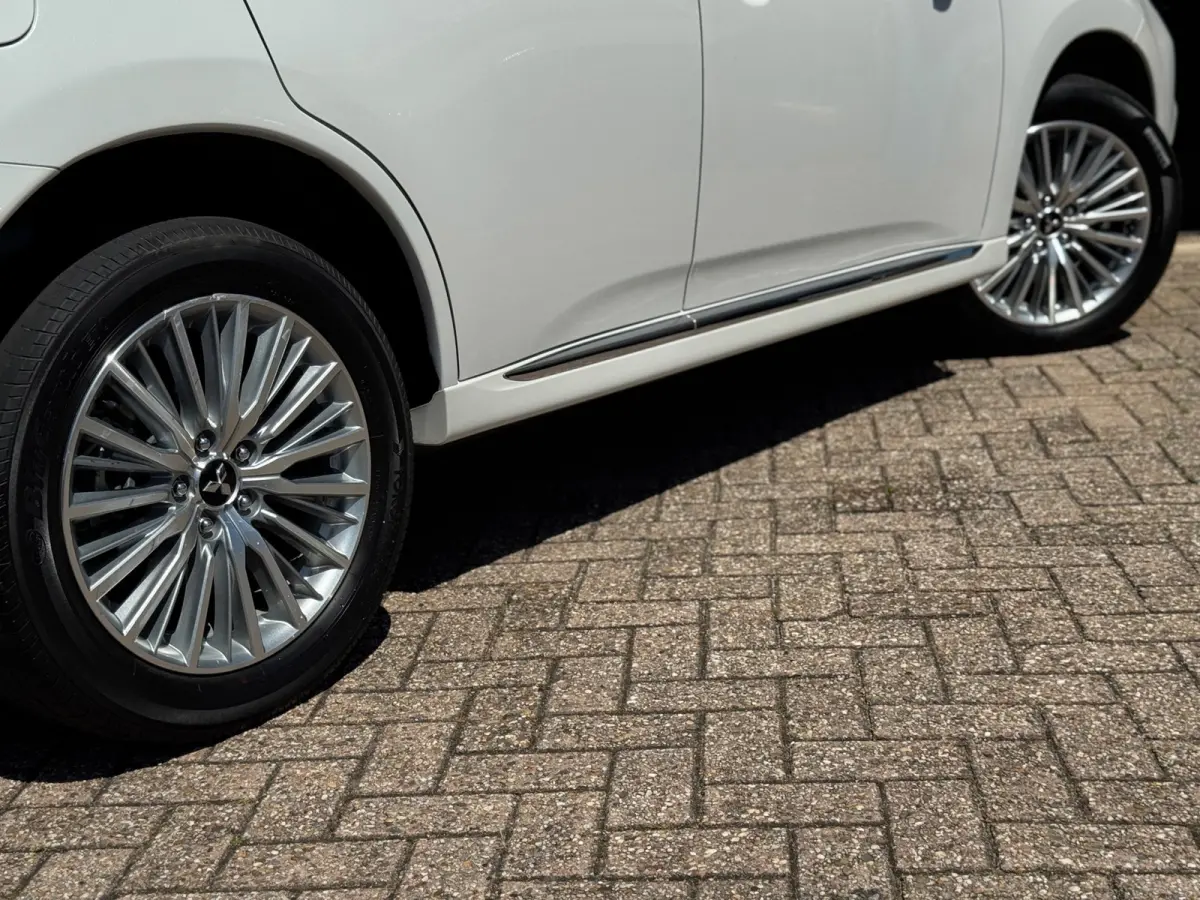 2.4 PHEV Pure+ 2019 AUT NAVI LM NAP!