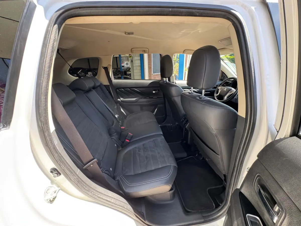 2.4 PHEV Pure+ 2019 AUT NAVI LM NAP!