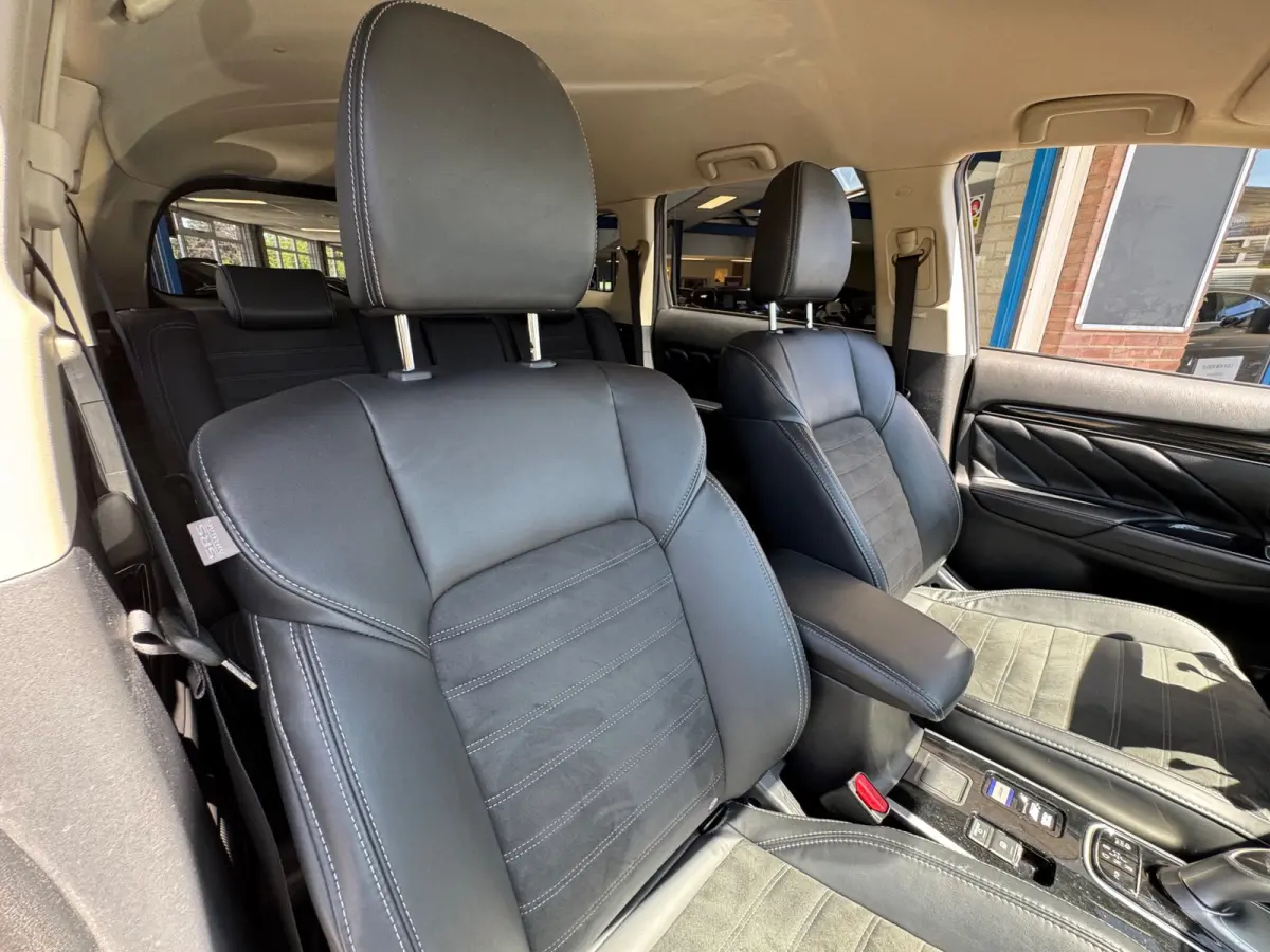 2.4 PHEV Pure+ 2019 AUT NAVI LM NAP!